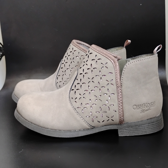 OshKosh B'gosh Shoes - OshKosh B'gosh Women's Gray Ankle Boots